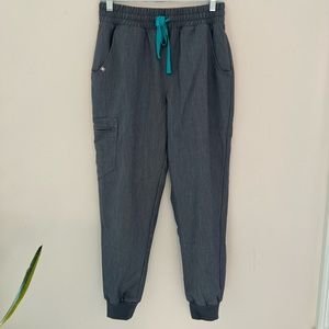 Figs Zamora Jogger Scrub Pants in Graphite
